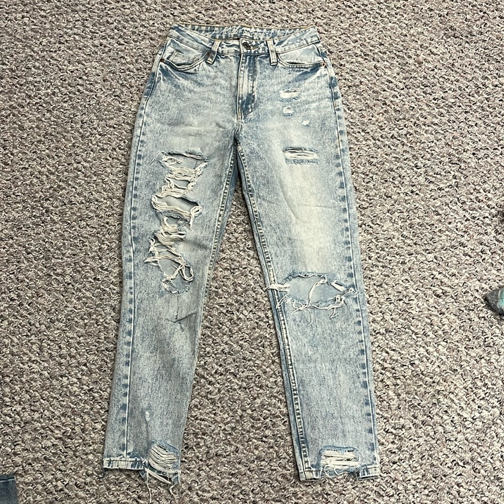 Aeropostale ripped mom jeans